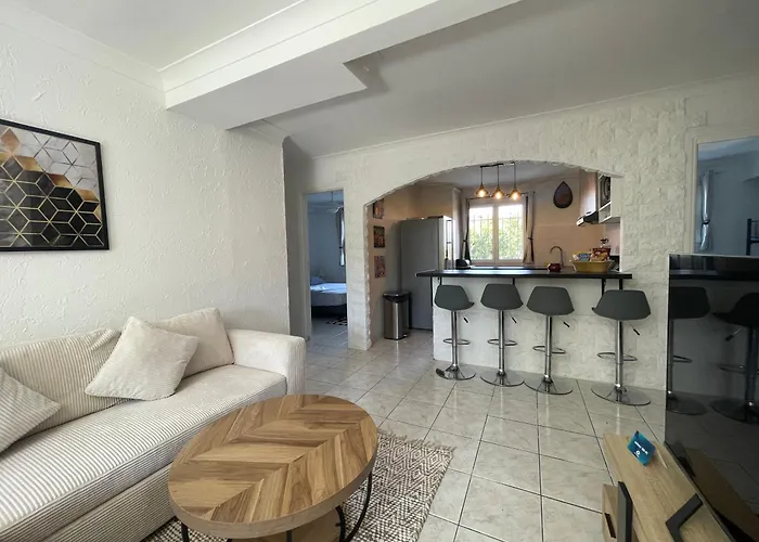 Апартаменты 4 Pieces Entre Et Juan Les Pins Антиб