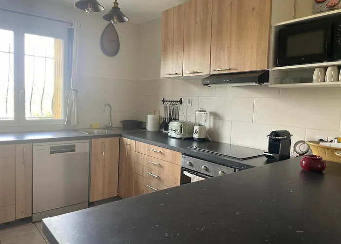 4 Pieces Entre Et Juan Les Pins Апартаменты