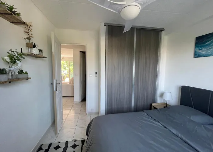 Апартаменты 4 Pieces Entre Et Juan Les Pins Антиб