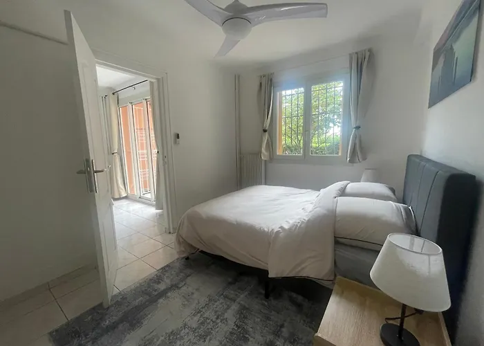 4 Pieces Entre Et Juan Les Pins * Антиб