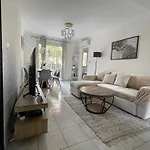Apartment 4 Pieces Entre Et Juan Les Pins Antibes