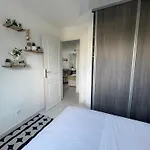 4 Pieces Entre Et Juan Les Pins *