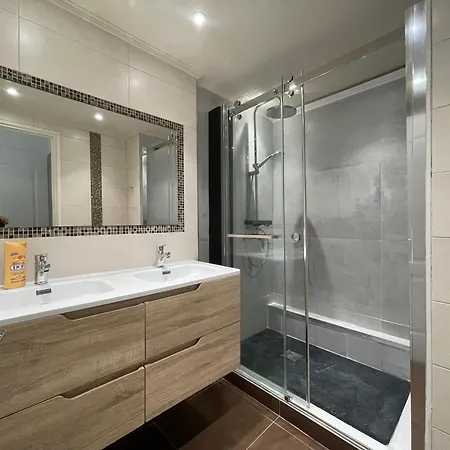 4 Pieces Entre Et Juan Les Pins * Antibes