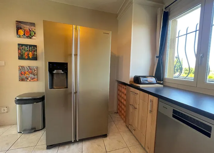 4 Pieces Entre Et Juan Les Pins Daire *