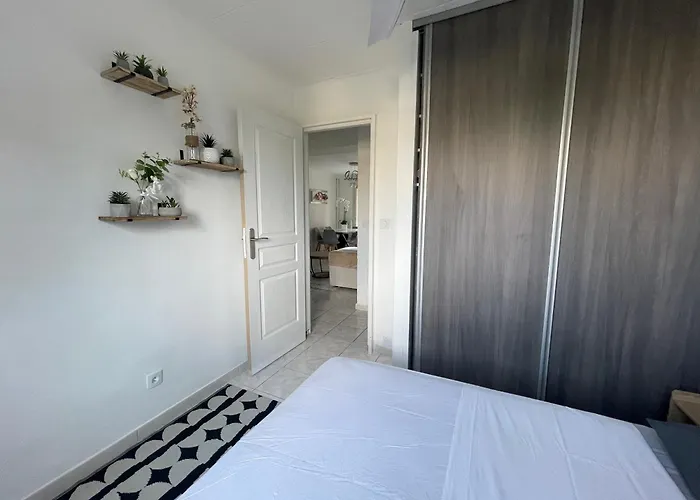 4 Pieces Entre Et Juan Les Pins *