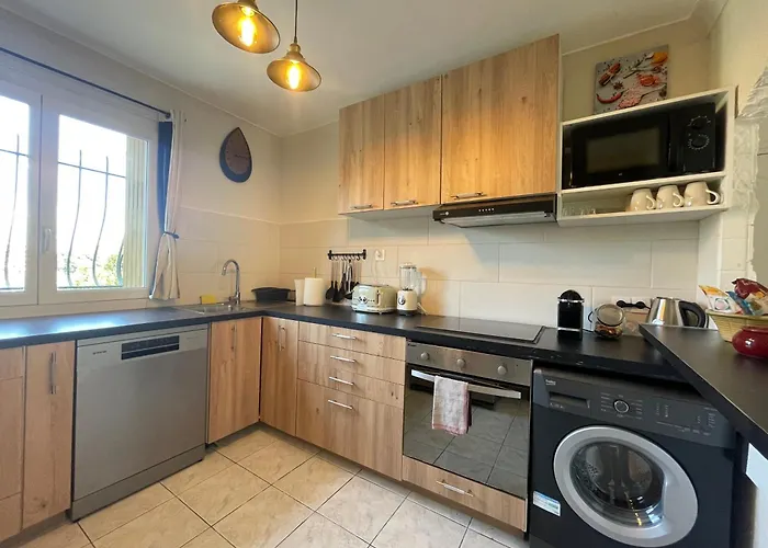 4 Pieces Entre Et Juan Les Pins Antibes